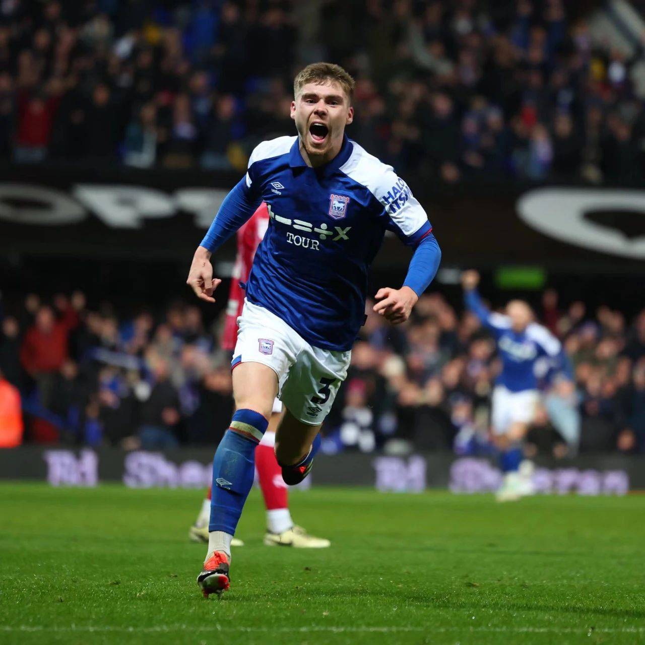 赛季更加努 赛季更加努